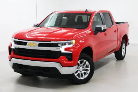 More photos of 2026 Chevrolet Silverado 1500 LT at Jim Falk Motors, MO