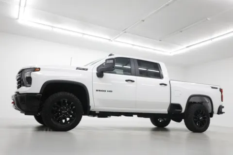 Photos of 2026 Chevrolet Silverado 2500 HD LT for sale in Clinton, MO at Jim Falk Motors