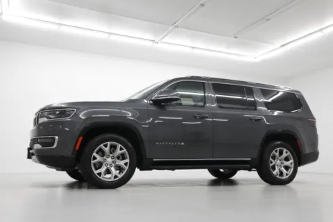 Photos of 2022 Jeep Wagoneer Series II for sale in Clinton, MO at Jim Falk Motors
