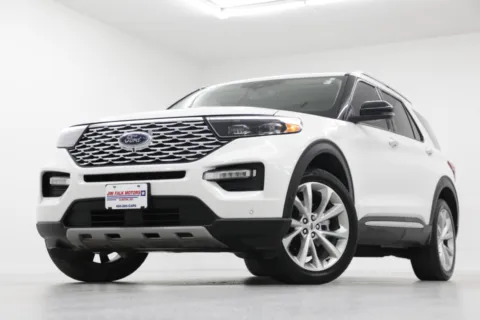 White 2022 Ford Explorer Platinum for sale in Clinton, MO