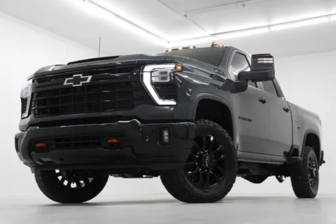 Gray 2026 Chevrolet Silverado 2500 HD LT for sale in Clinton, MO