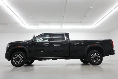 Another view of 2026 GMC Sierra 2500 HD Denali Ultimate for sale in Clinton, MO at Jim Falk Motors