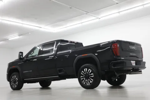 More photos of 2026 GMC Sierra 2500 HD Denali Ultimate at Jim Falk Motors, MO