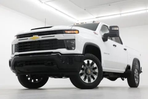 White 2026 Chevrolet Silverado 2500 HD Custom for sale in Clinton, MO