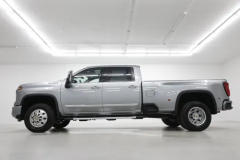 Another view of 2026 Chevrolet Silverado 3500 HD DRW High Country for sale in Clinton, MO at Jim Falk Motors