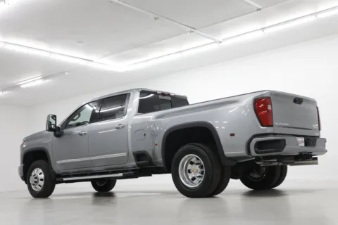 More photos of 2026 Chevrolet Silverado 3500 HD DRW High Country at Jim Falk Motors, MO