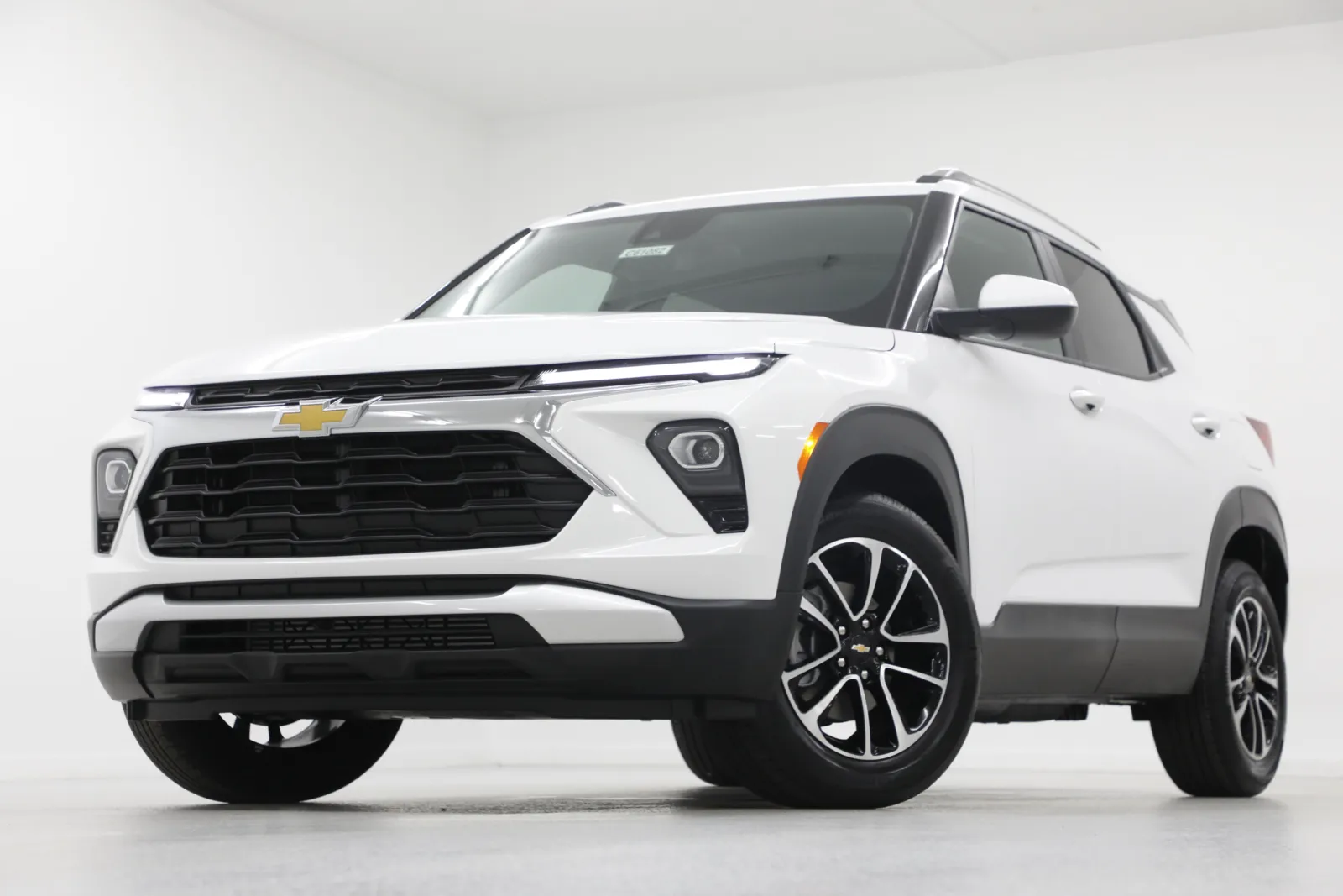White 2026 Chevrolet Trailblazer LT for sale in Clinton, MO