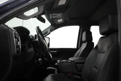 More photos of 2022 Chevrolet Silverado 2500 HD LTZ at Jim Falk Motors, MO