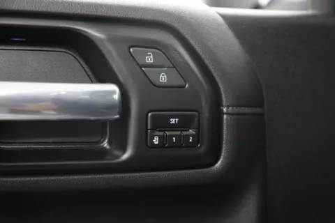 More photos of 2022 Chevrolet Silverado 2500 HD LTZ at Jim Falk Motors, MO