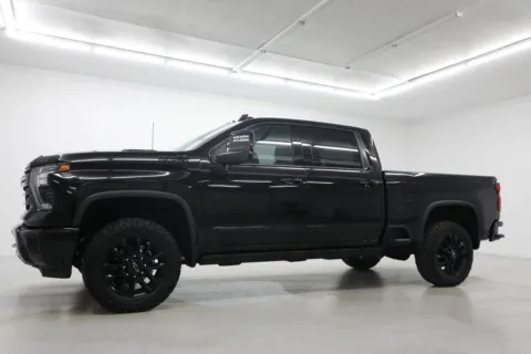 Photos of 2026 Chevrolet Silverado 3500 HD High Country for sale in Clinton, MO at Jim Falk Motors