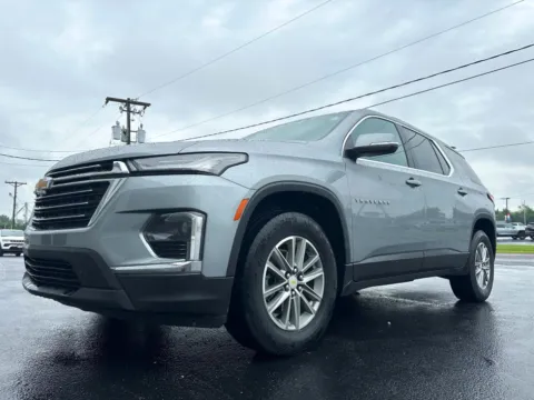 Gray 2023 Chevrolet Traverse LT Cloth for sale in Clinton, MO