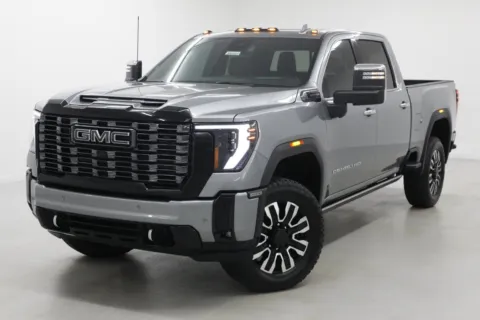 More photos of 2026 GMC Sierra 3500 HD Denali Ultimate at Jim Falk Motors, MO