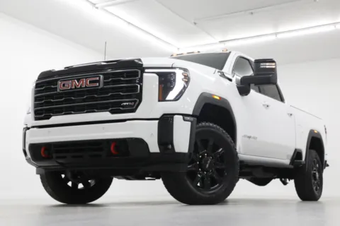 White 2026 GMC Sierra 2500 HD AT4 for sale in Clinton, MO