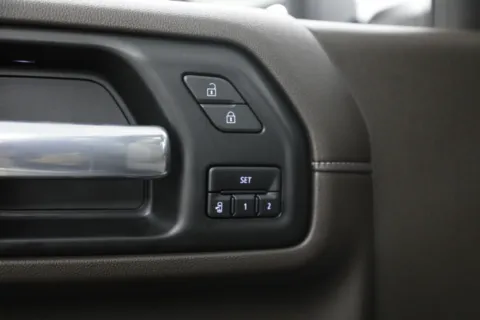 More photos of 2022 Chevrolet Silverado 2500HD LTZ at Jim Falk Motors, MO