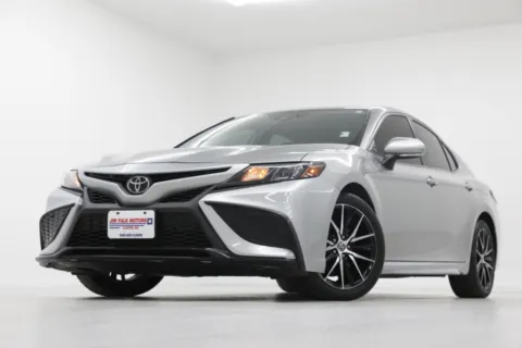 Silver 2022 Toyota Camry SE for sale in Clinton, MO
