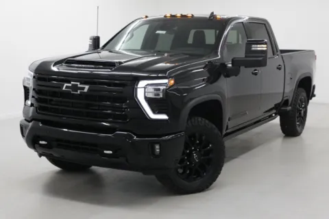 More photos of 2026 Chevrolet Silverado 2500 HD High Country at Jim Falk Motors, MO