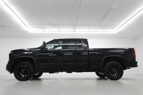 Another view of 2026 Chevrolet Silverado 2500 HD High Country for sale in Clinton, MO at Jim Falk Motors