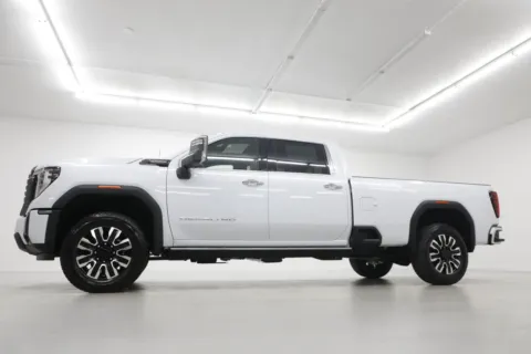 Photos of 2026 GMC Sierra 2500 HD Denali Ultimate for sale in Clinton, MO at Jim Falk Motors