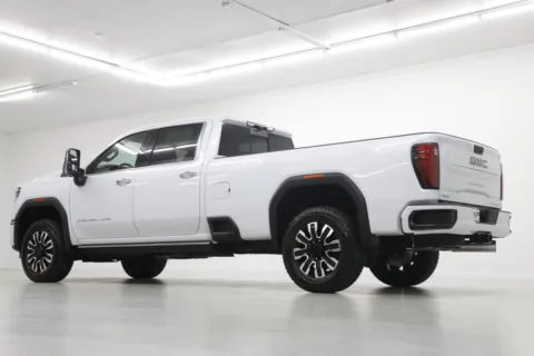 More photos of 2026 GMC Sierra 2500 HD Denali Ultimate at Jim Falk Motors, MO