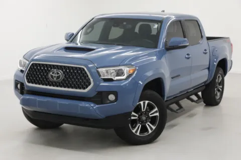 More photos of 2019 Toyota Tacoma TRD Sport at Jim Falk Motors, MO