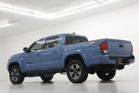 More photos of 2019 Toyota Tacoma TRD Sport at Jim Falk Motors, MO
