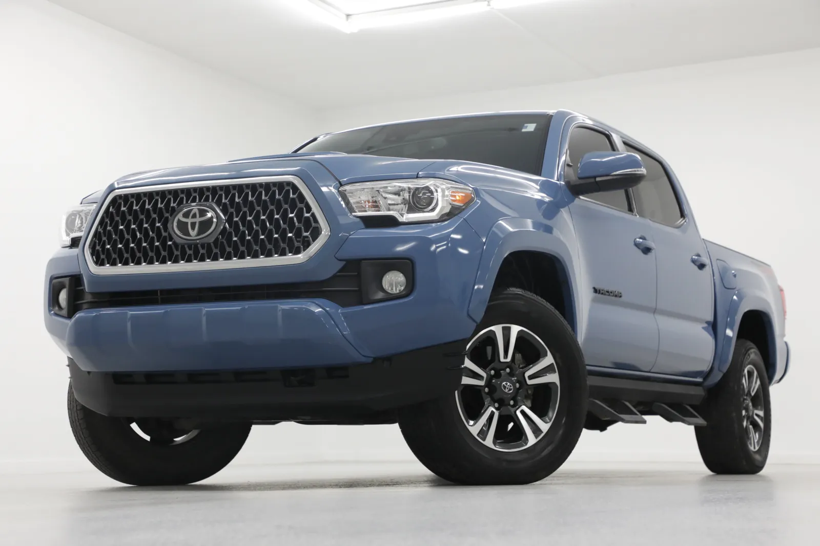 Blue 2019 Toyota Tacoma TRD Sport for sale in Clinton, MO