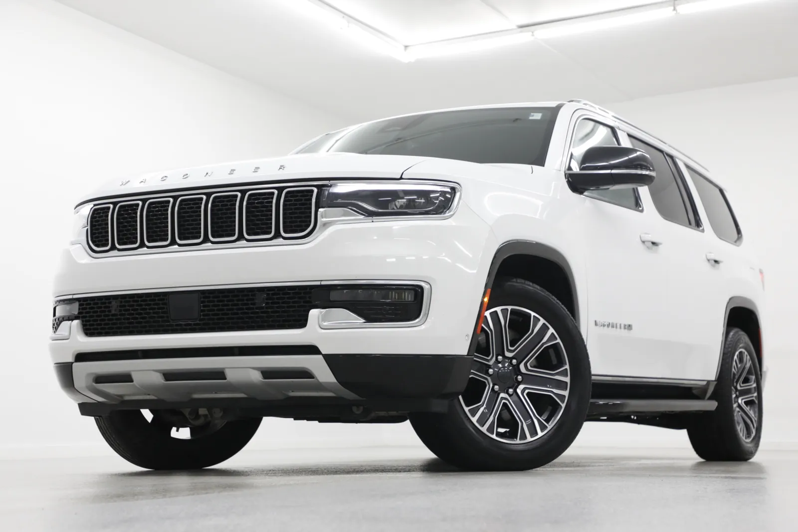 White 2024 Jeep Wagoneer Series II for sale in Clinton, MO