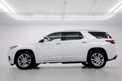 More photos of 2021 Chevrolet Traverse High Country at Jim Falk Motors, MO