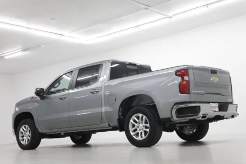 More photos of 2026 Chevrolet Silverado 1500 LT at Jim Falk Motors, MO