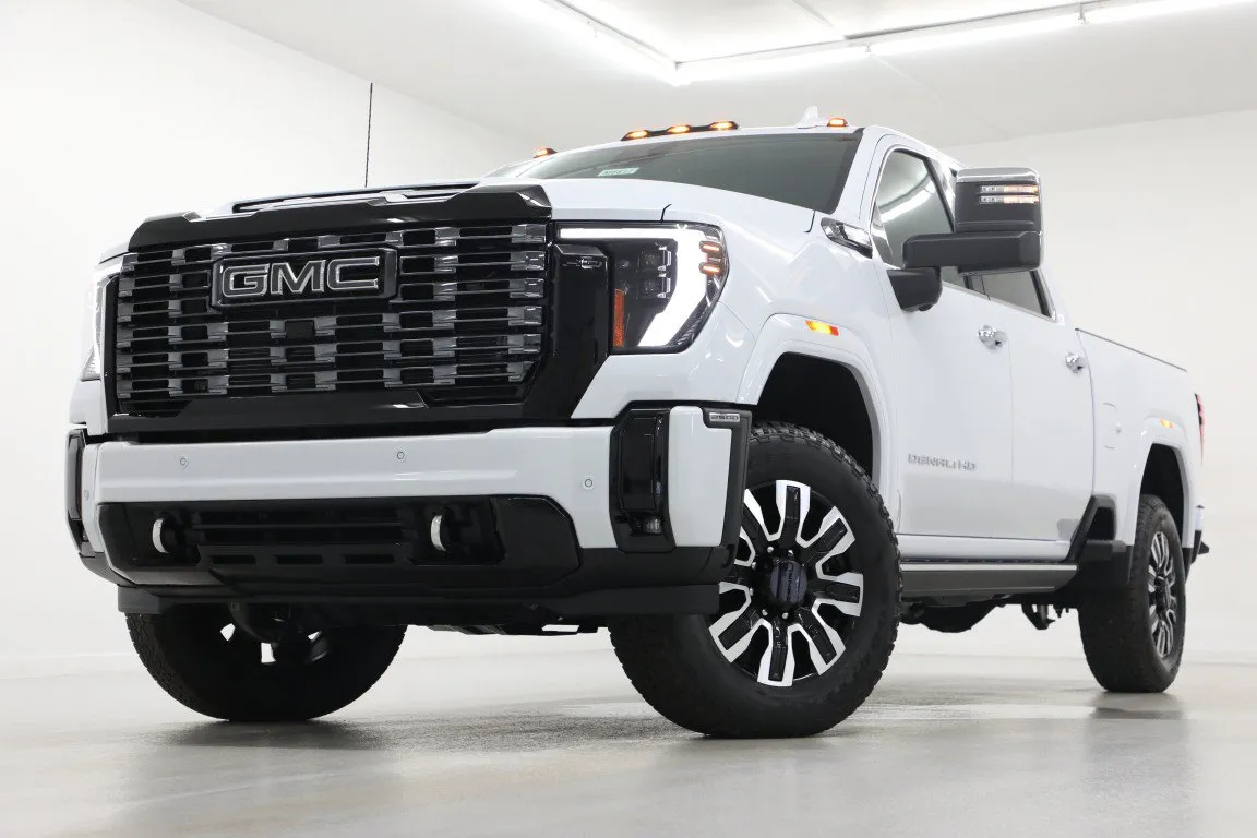 White 2026 GMC Sierra 2500 HD Denali Ultimate for sale in Clinton, MO