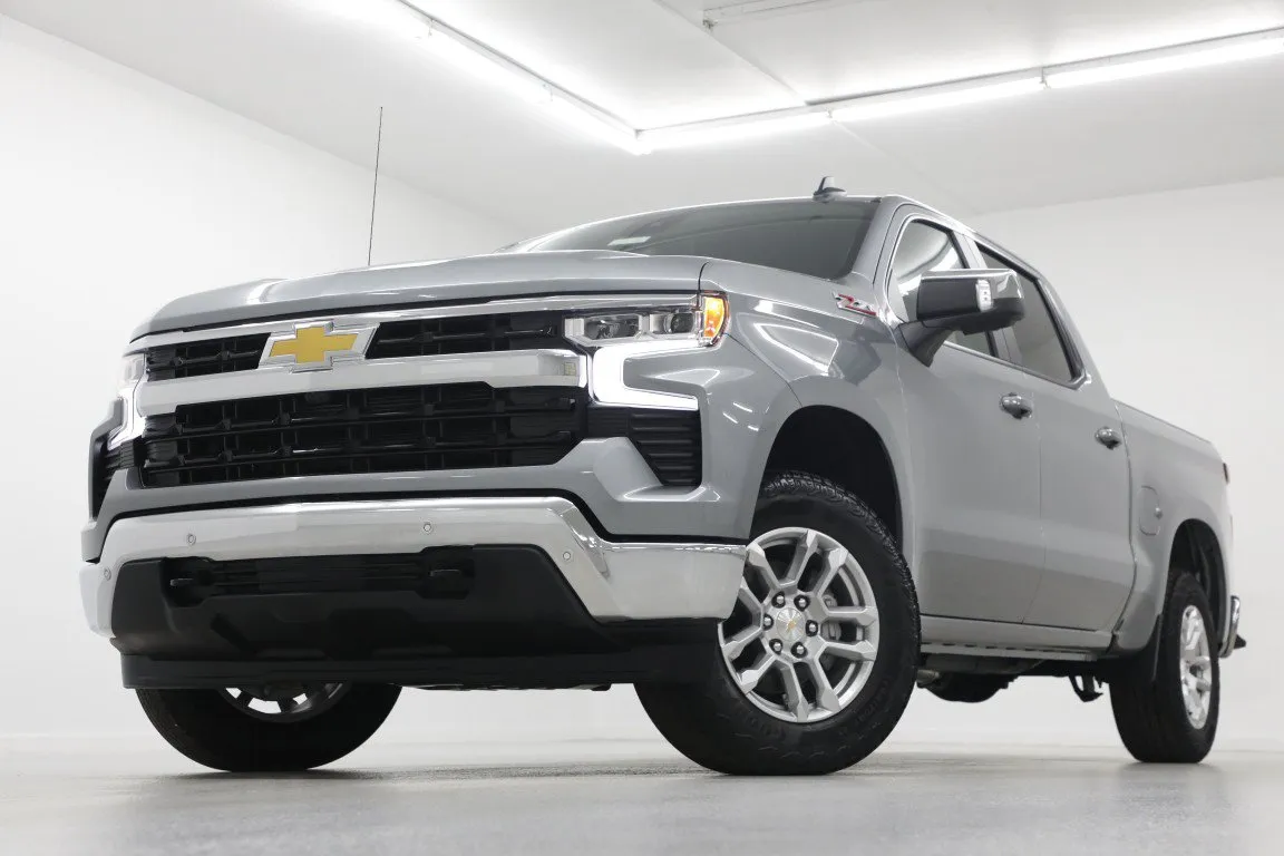 Gray 2026 Chevrolet Silverado 1500 LT for sale in Clinton, MO