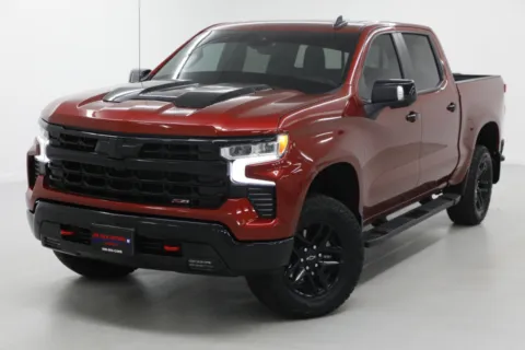 More photos of 2024 Chevrolet Silverado 1500 LT Trail Boss at Jim Falk Motors, MO
