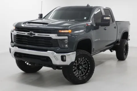 Gray 2025 Chevrolet Silverado 2500HD LT for sale in Clinton, MO