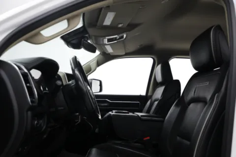 More photos of 2021 Ram 1500 Laramie at Jim Falk Motors, MO