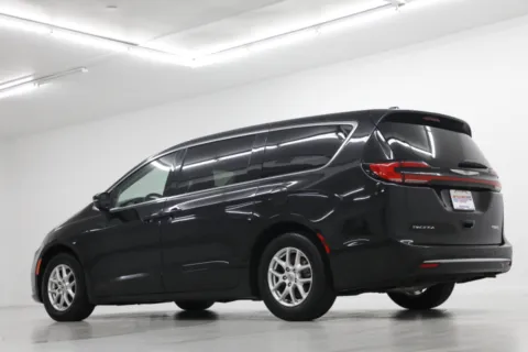 More photos of 2023 Chrysler Pacifica Touring L at Jim Falk Motors, MO