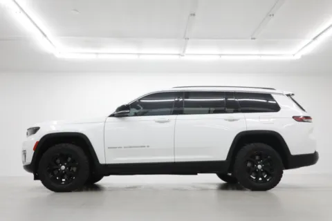 Another view of 2022 Jeep Grand Cherokee L Limited for sale in Clinton, MO at Jim Falk Motors