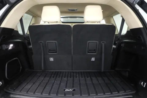 Photos of 2022 Jeep Grand Cherokee L Limited for sale in Clinton, MO at Jim Falk Motors