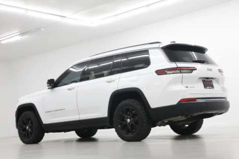 More photos of 2022 Jeep Grand Cherokee L Limited at Jim Falk Motors, MO