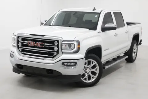 More photos of 2017 GMC Sierra 1500 SLT at Jim Falk Motors, MO
