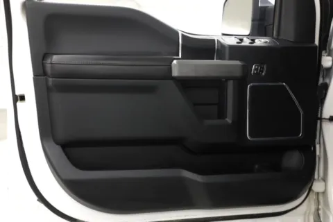 Photos of 2019 Ford F-150 Platinum for sale in Clinton, MO at Jim Falk Motors