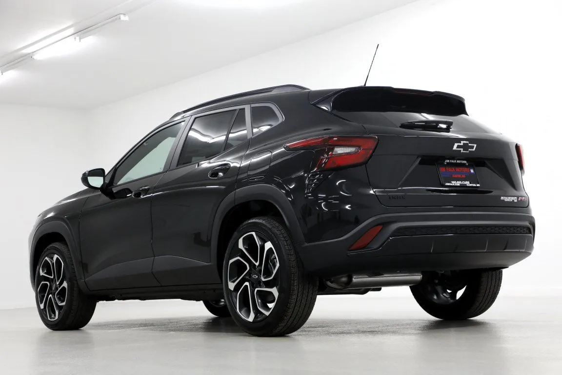 2026 Chevrolet Trax RS - Photo 8