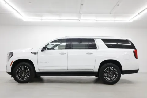 Another view of 2026 GMC Yukon XL Elevation for sale in Clinton, MO at Jim Falk Motors