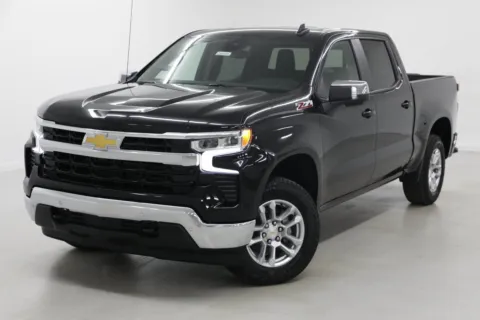 More photos of 2026 Chevrolet Silverado 1500 LT at Jim Falk Motors, MO
