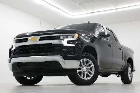 Black 2026 Chevrolet Silverado 1500 LT for sale in Clinton, MO