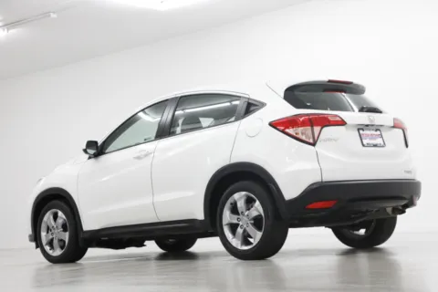 More photos of 2018 Honda HR-V LX at Jim Falk Motors, MO