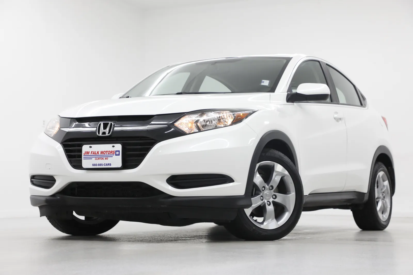 White 2018 Honda HR-V LX for sale in Clinton, MO
