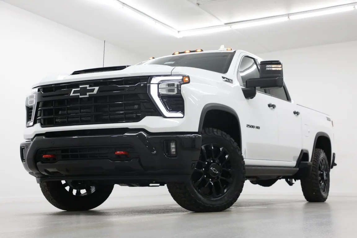 White 2026 Chevrolet Silverado 2500 HD LTZ for sale in Clinton, MO