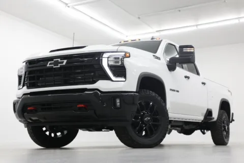 White 2026 Chevrolet Silverado 2500 HD LT for sale in Clinton, MO