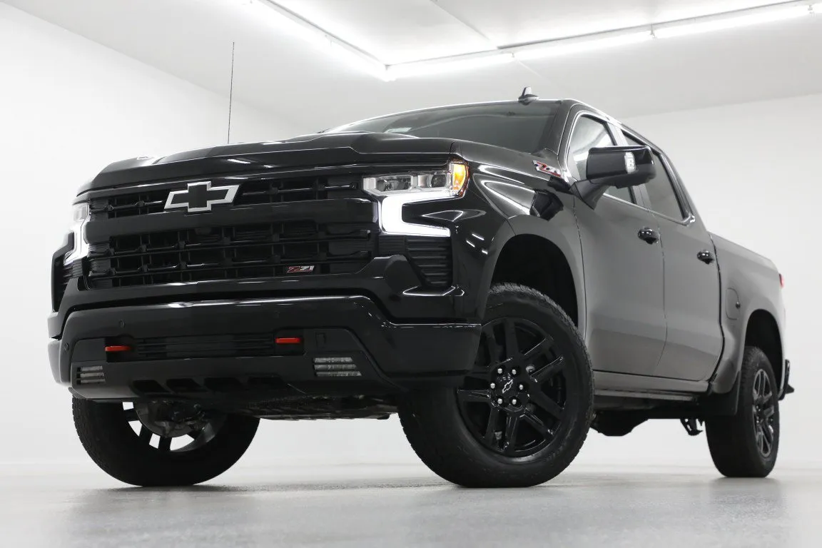 Black 2026 Chevrolet Silverado 1500 LT Trail Boss for sale in Clinton, MO