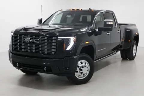 More photos of 2026 GMC Sierra 3500 HD DRW Denali Ultimate at Jim Falk Motors, MO